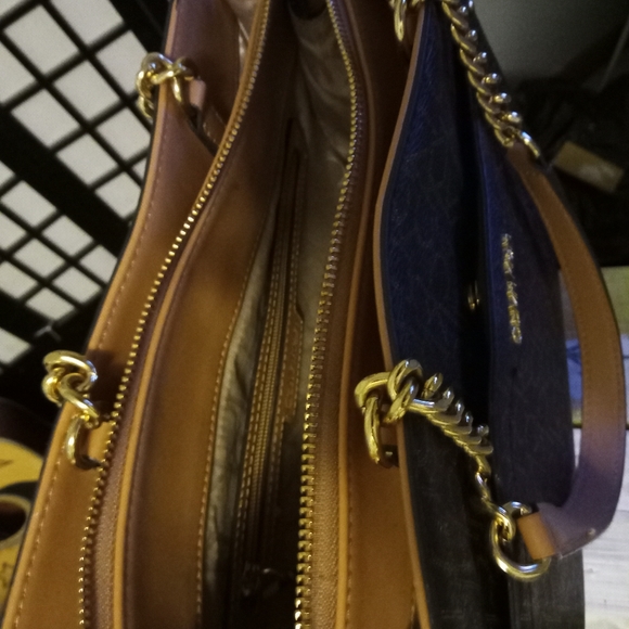 Calvin Klein satchel - Picture 6 of 8